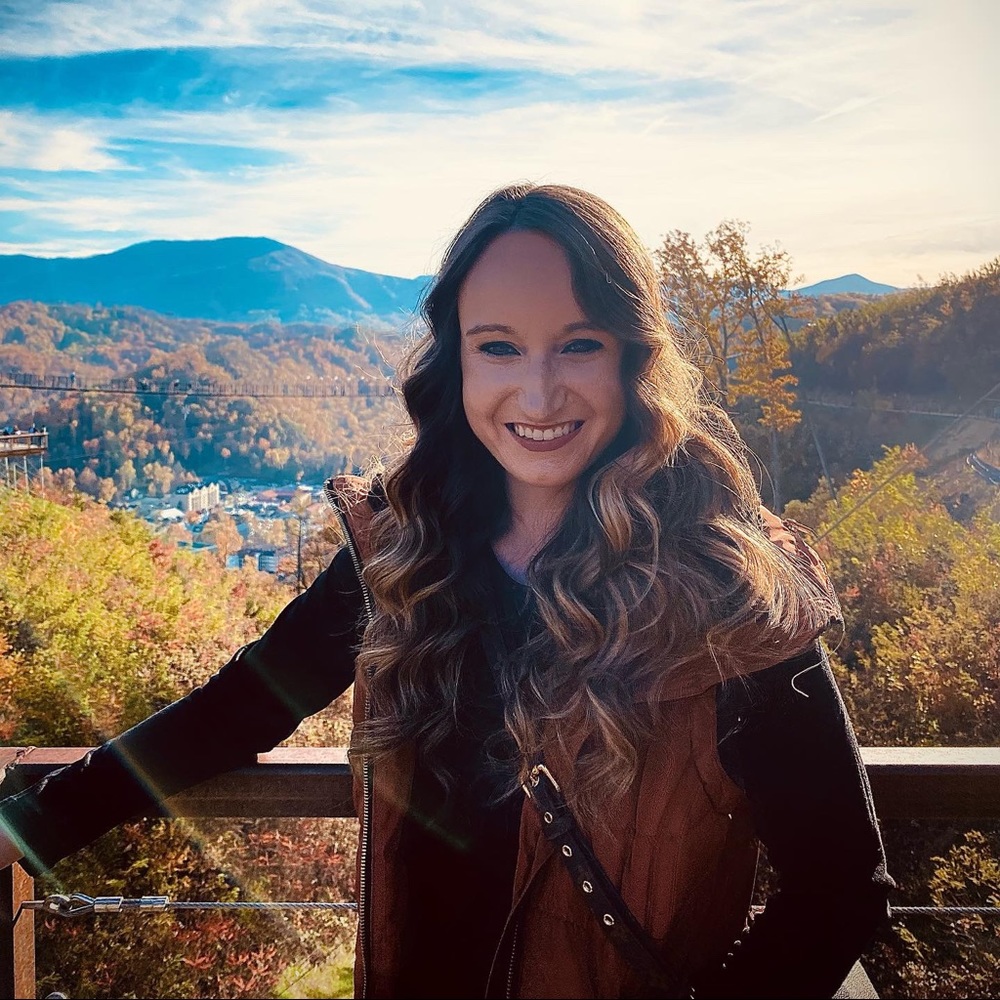 Meet your Posher, Ashley